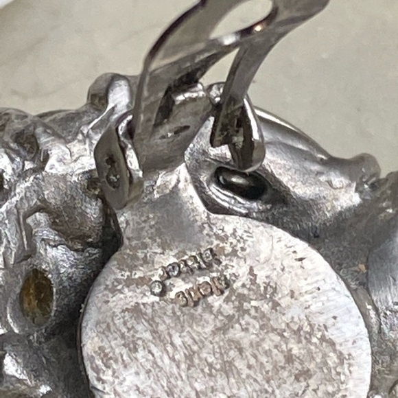 Alexis Bittar liver tone crystal clip on earrings - Picture 13 of 16